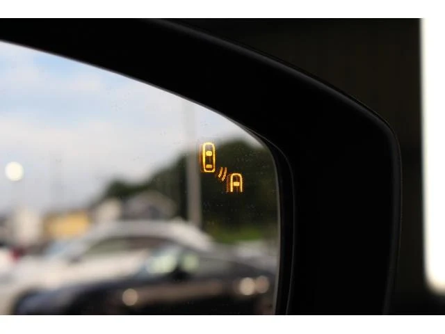 Mazda CX-8 21