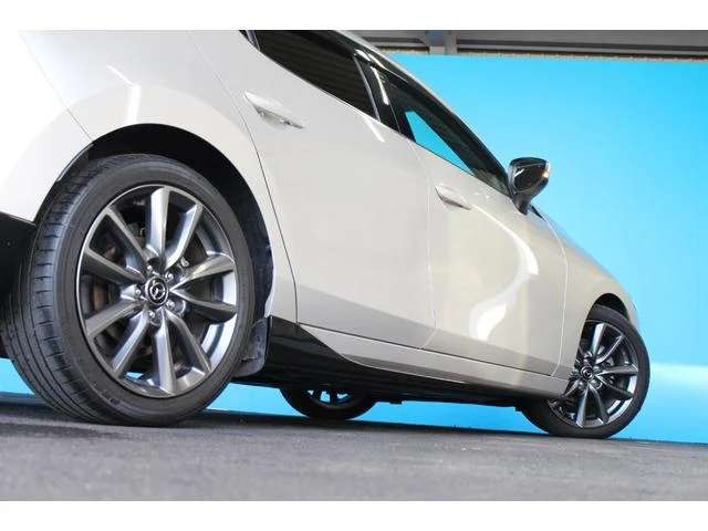 Mazda MAZDA3 34