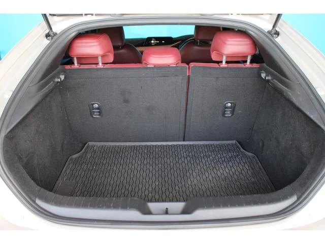 Mazda MAZDA3 38