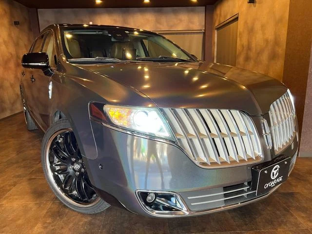 Lincoln MKT 6