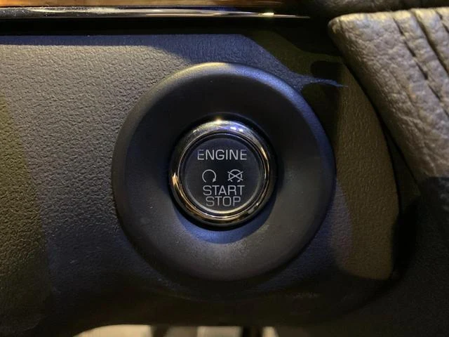 Lincoln MKT 31