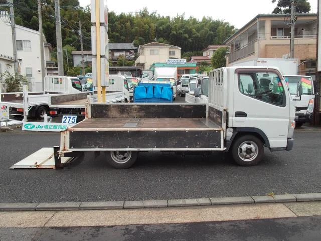 Mitsubishi Fuso CANTER 8