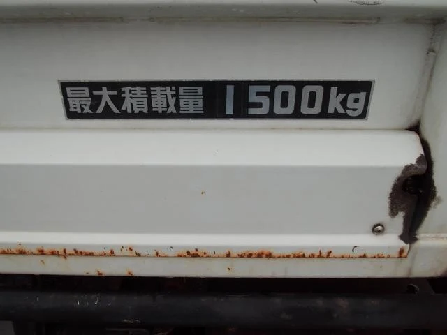 Mitsubishi Fuso CANTER 27