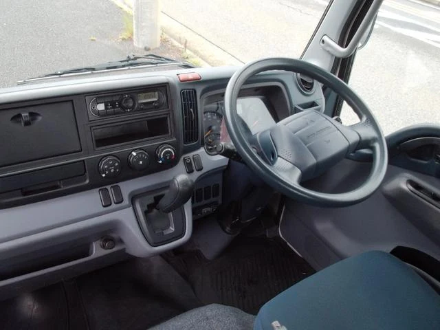 Mitsubishi Fuso CANTER 5