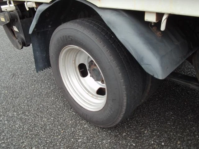 Mitsubishi Fuso CANTER 14