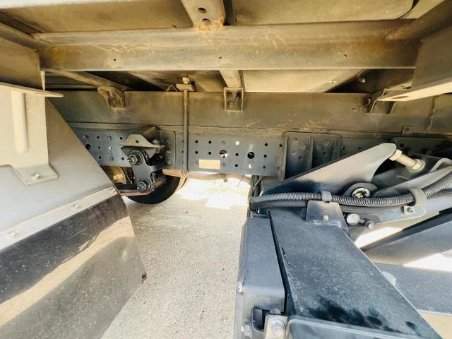 UD Trucks KAZET 22