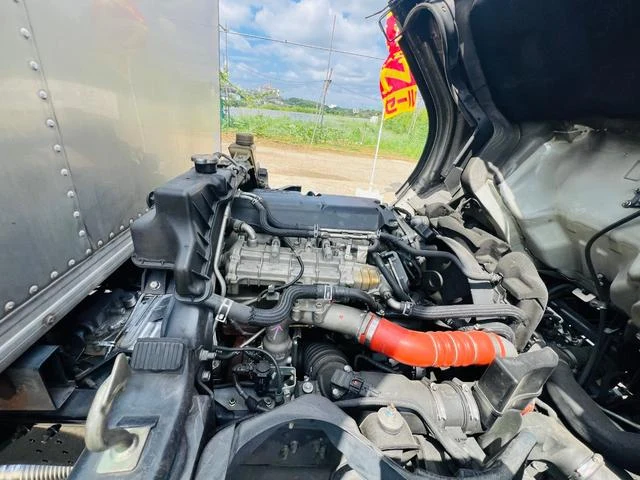 UD Trucks KAZET 34