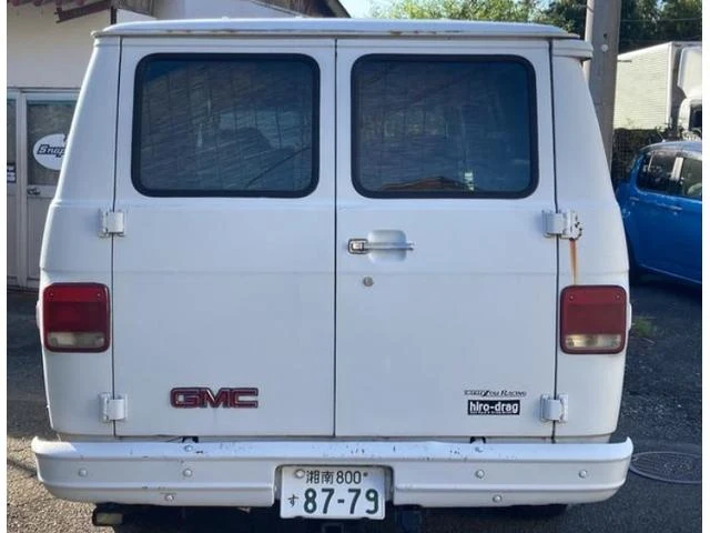 GMC VANDURA 2500 9