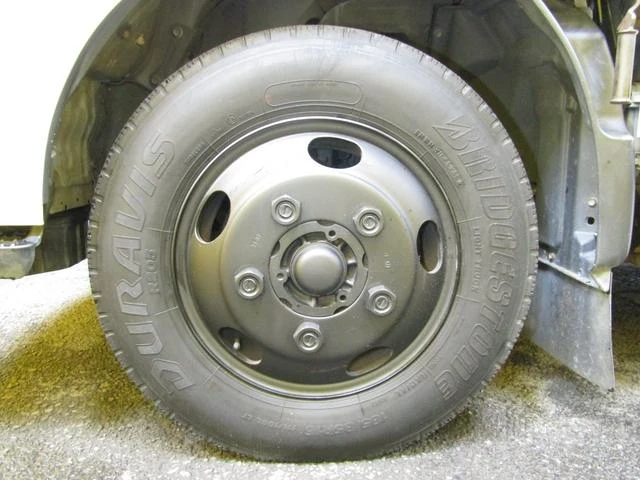 Hino DUTRO 13