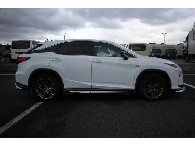 Lexus RX 16