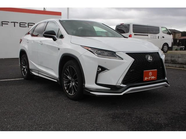 Lexus RX 9