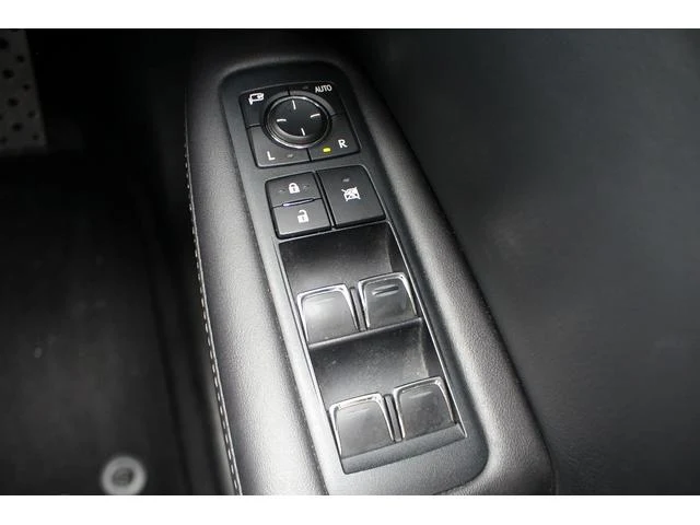 Lexus RX 61