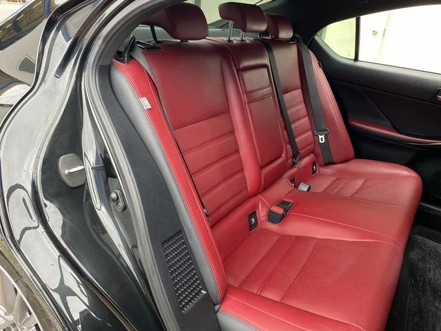 Lexus IS 14