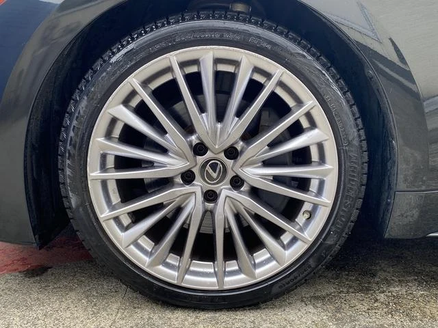 Lexus IS 68