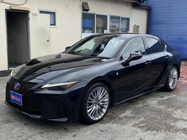 Lexus IS 5