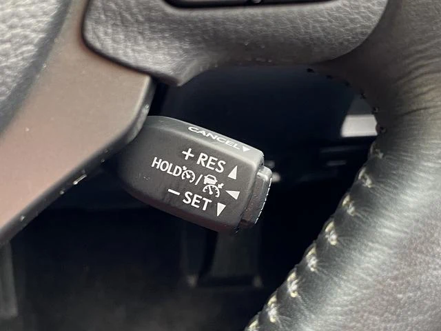 Lexus IS 37