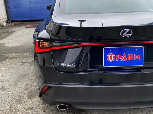 Lexus IS 61