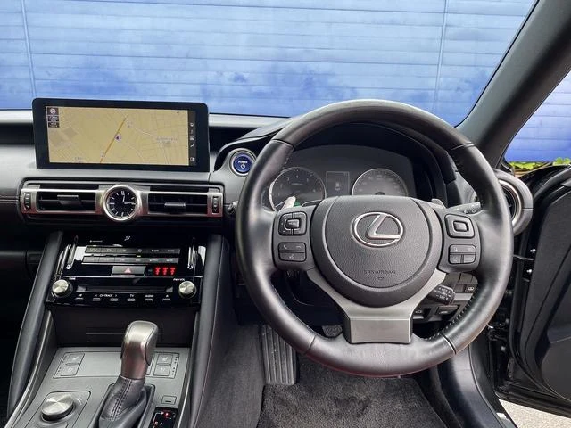 Lexus IS 10