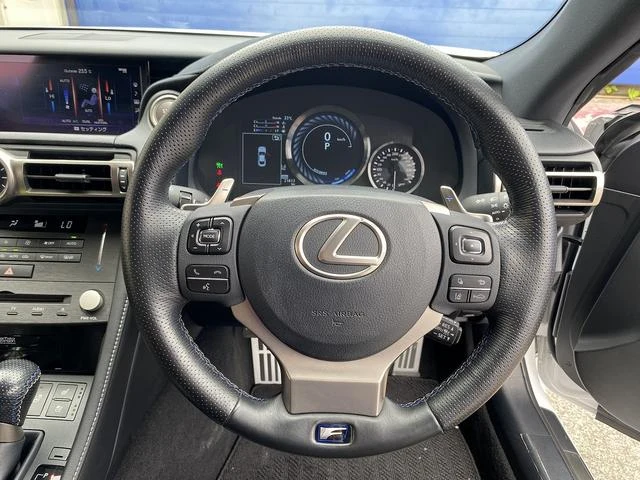 Lexus RC 39