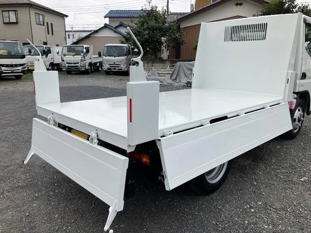 Mitsubishi Fuso CANTER 25