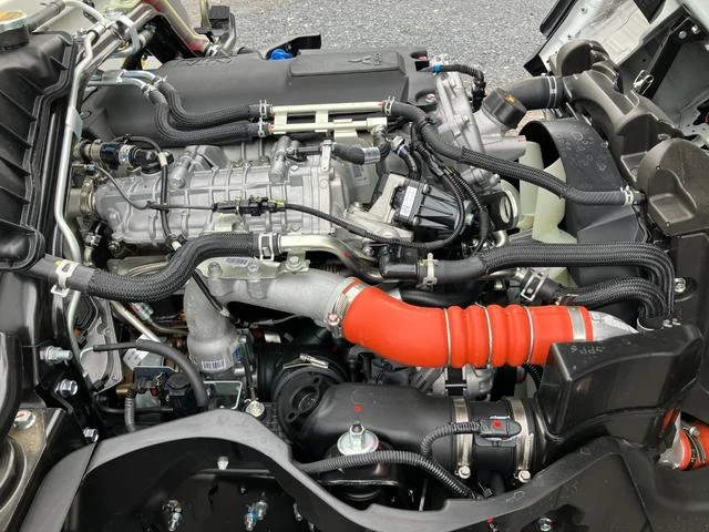 Mitsubishi Fuso CANTER 40