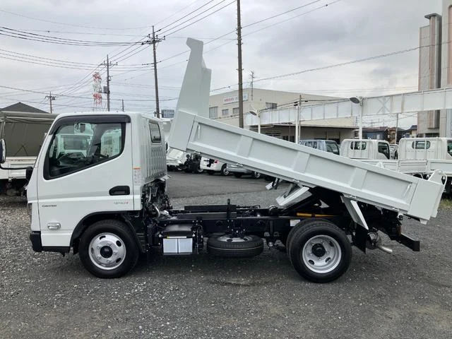 Mitsubishi Fuso CANTER 48