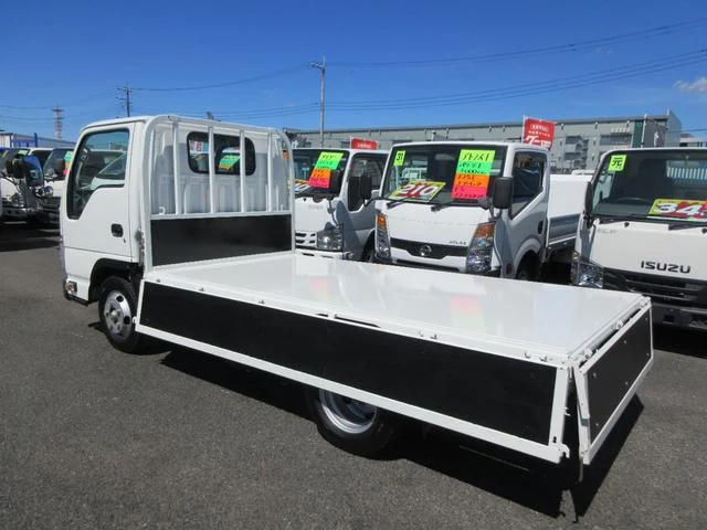 Isuzu ELF 20