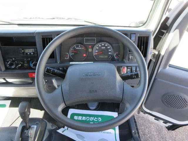 Isuzu ELF 13