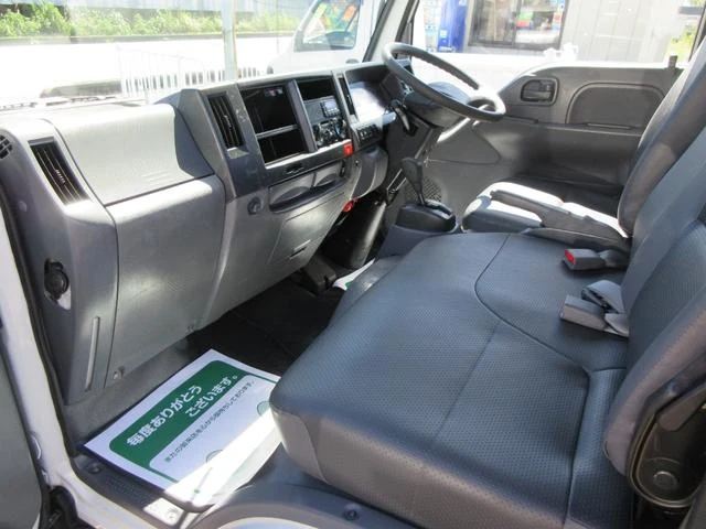 Isuzu ELF 12