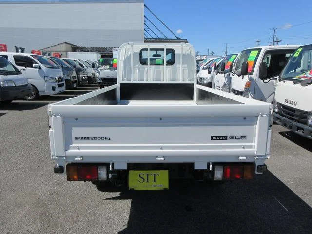 Isuzu ELF 3