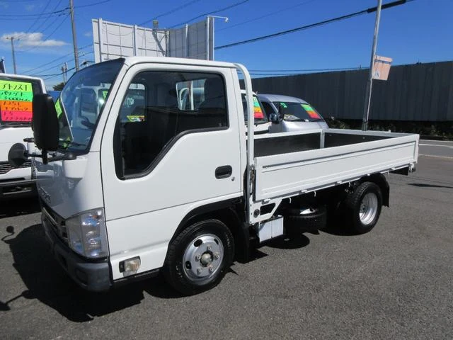 Isuzu ELF 7