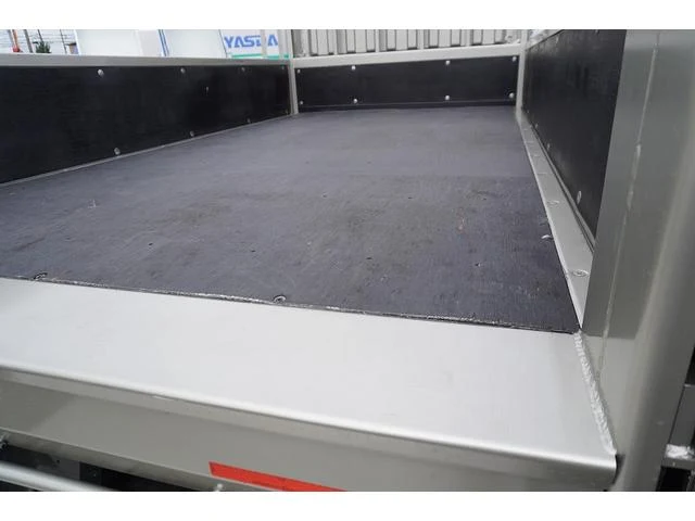 Mitsubishi Fuso CANTER 16