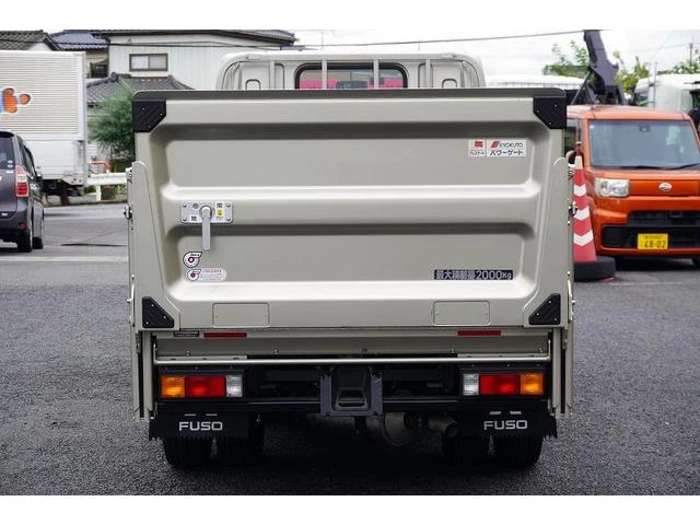 Mitsubishi Fuso CANTER 5