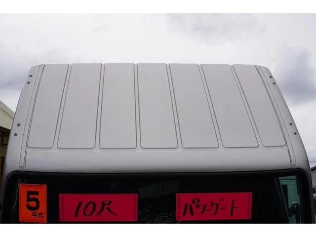 Mitsubishi Fuso CANTER 13