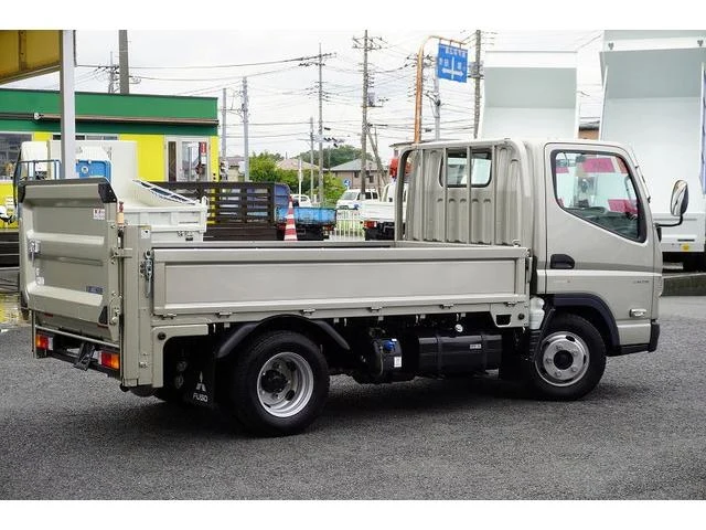 Mitsubishi Fuso CANTER 10