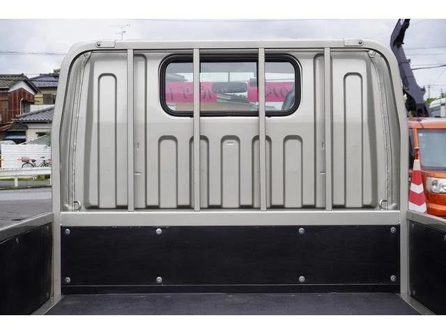Mitsubishi Fuso CANTER 21