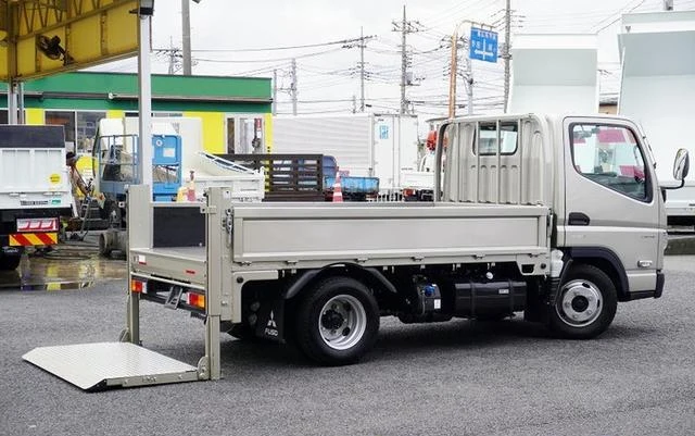 Mitsubishi Fuso CANTER