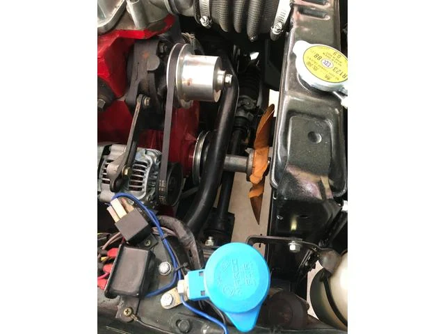 Triumph TR-4 24