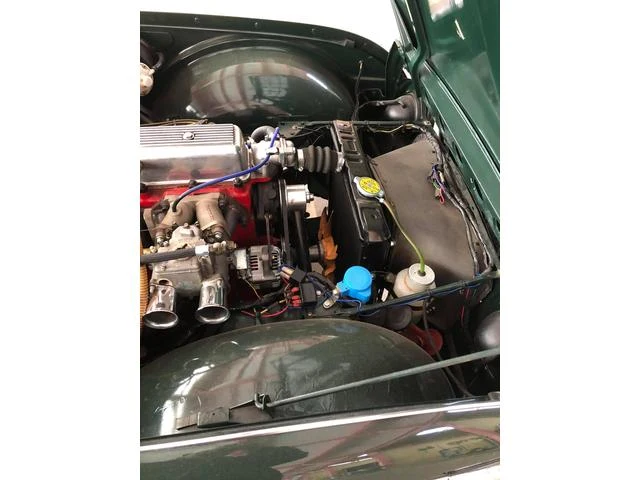 Triumph TR-4 40