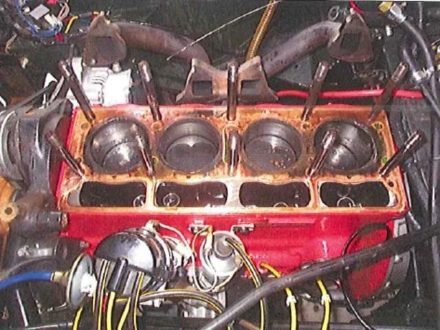 Triumph TR-4 12