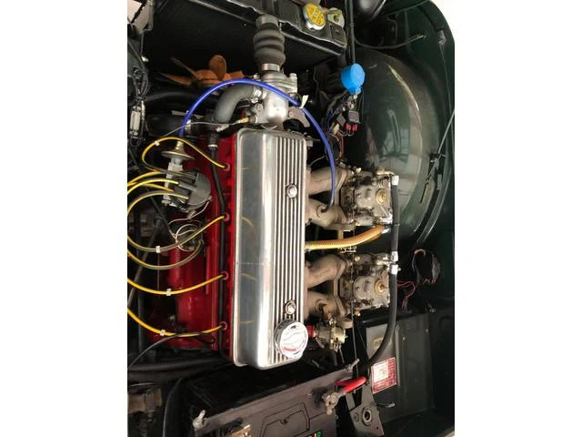 Triumph TR-4 23