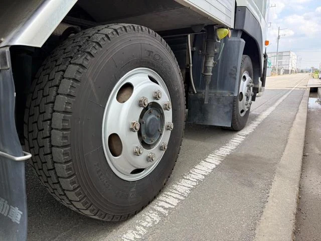 Nissan Diesel QUON 38