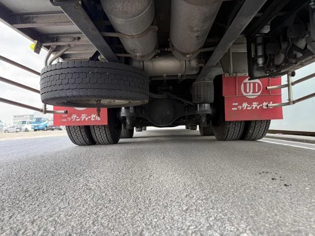 Nissan Diesel QUON 49