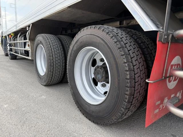 Nissan Diesel QUON 39