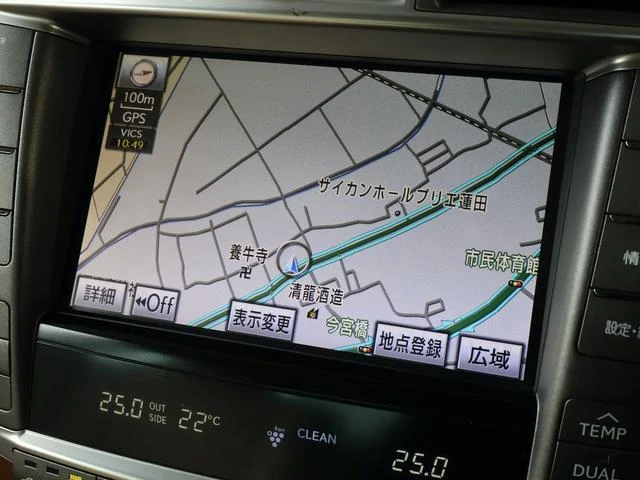 Lexus LS 27