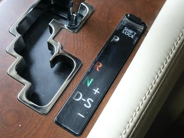 Lexus LS 33