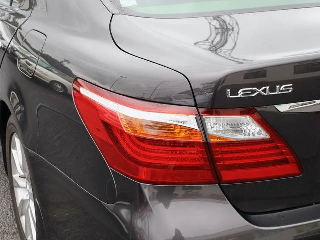 Lexus LS 59
