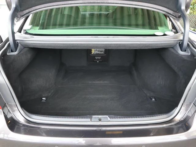 Lexus LS 47