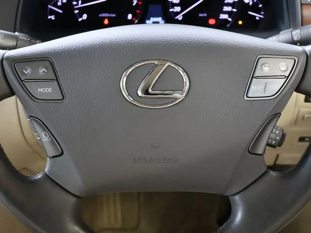 Lexus LS 25