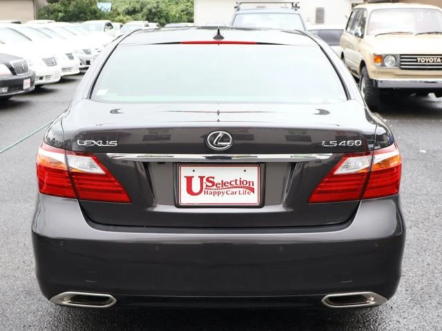 Lexus LS 58
